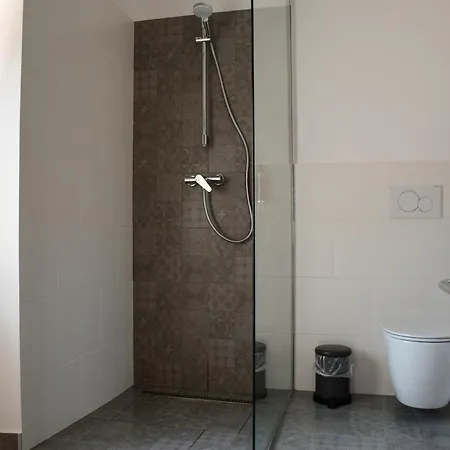 Guest house Razman Wine Gracisce