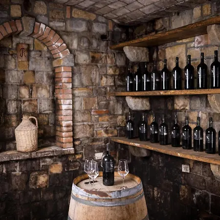 Razman Wine Guest house Gracisce