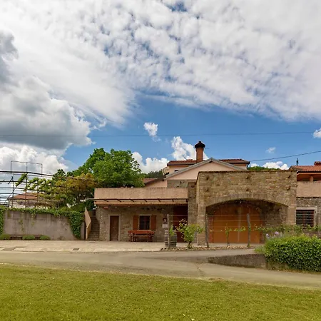 Razman Wine Penzion Gračišče